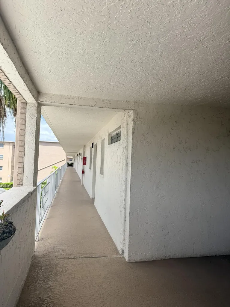 2601 NE 3rd Court Boynton Beach FL 33435