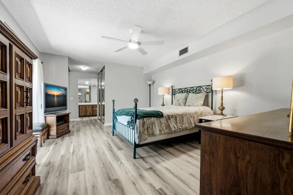605 6th Terrace Palm Beach Gardens FL 33418