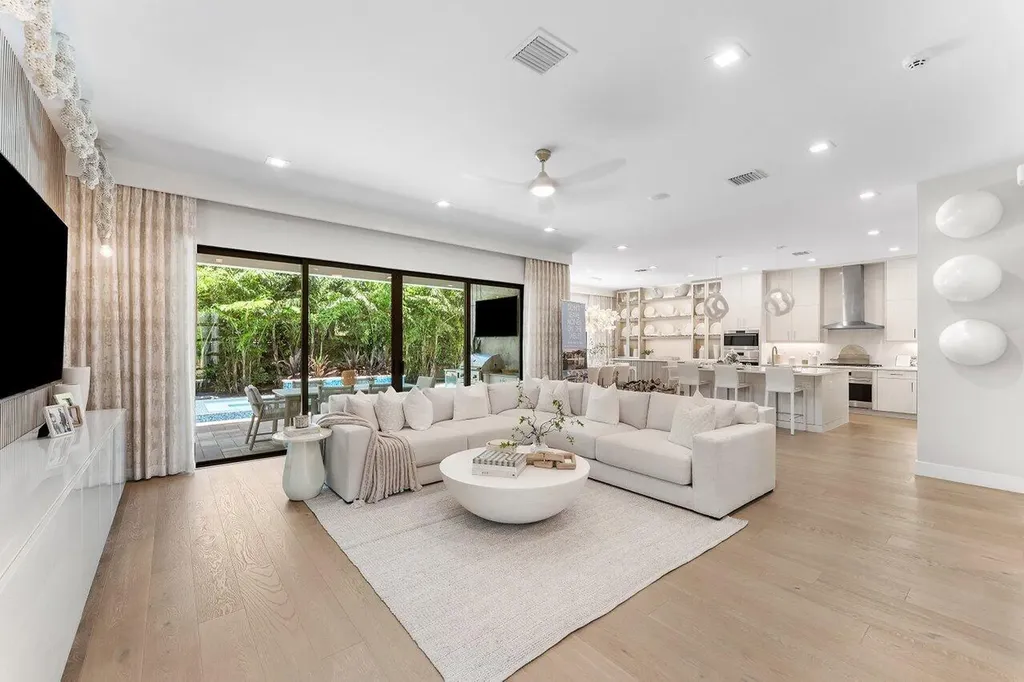 480 42nd Street West Palm Beach FL 33407