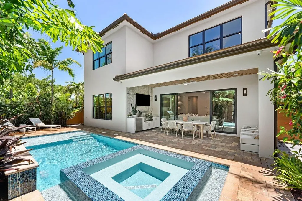 480 42nd Street West Palm Beach FL 33407