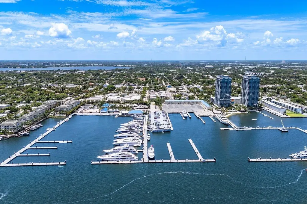 480 42nd Street West Palm Beach FL 33407