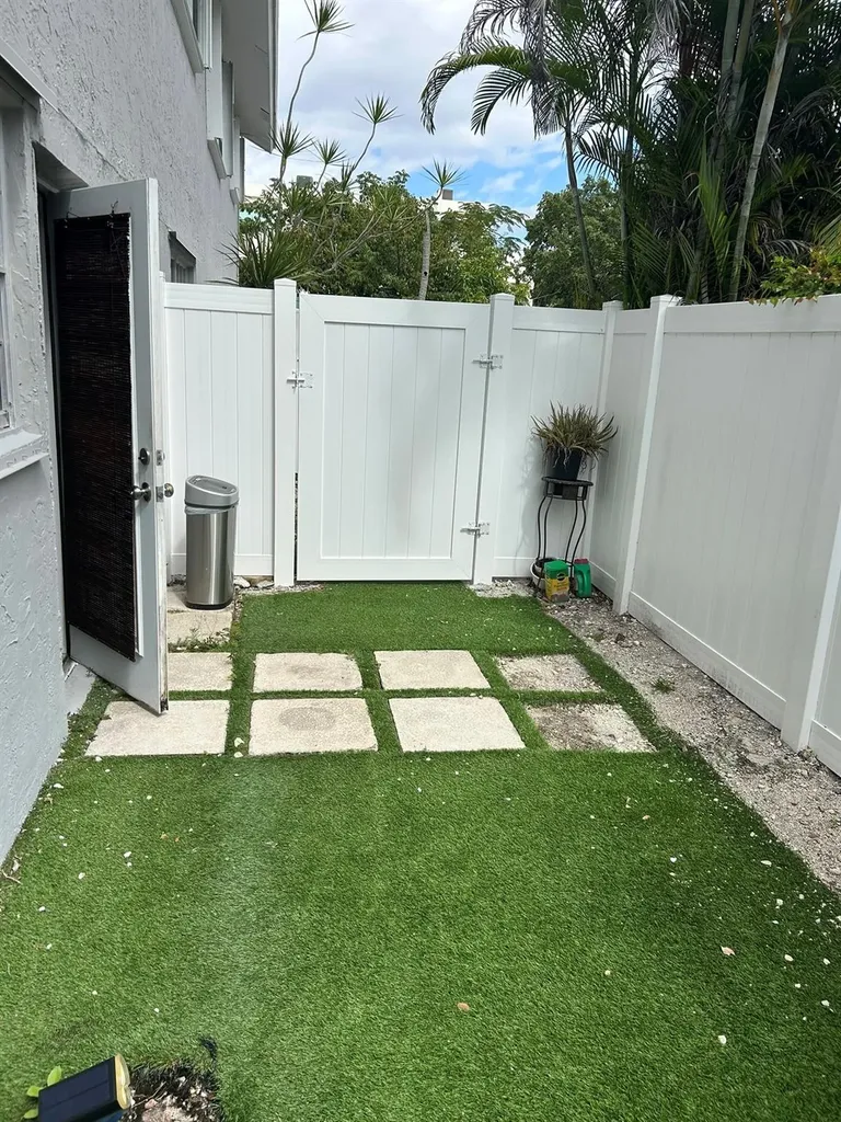 510 NE 17th Avenue Fort Lauderdale FL 33301