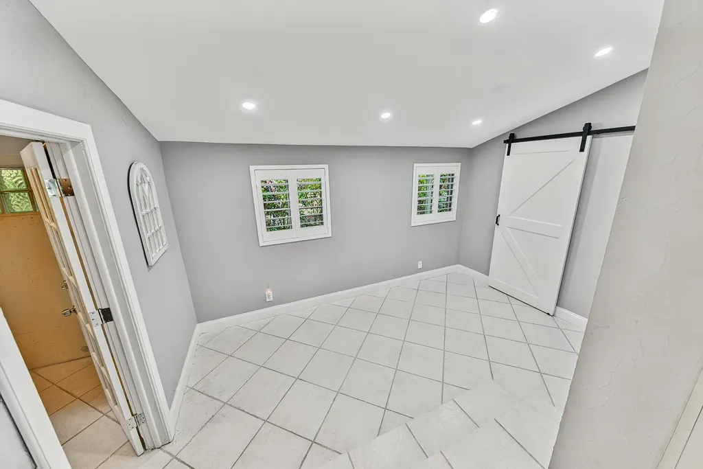 800 SW 19th Street Fort Lauderdale FL 33315