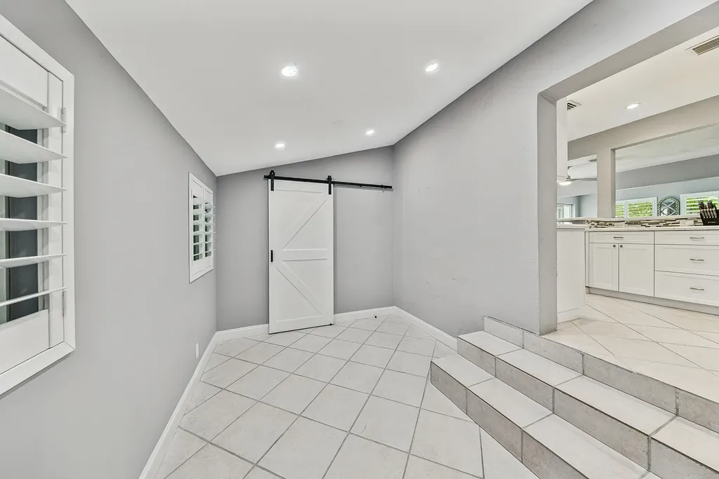 800 SW 19th Street Fort Lauderdale FL 33315