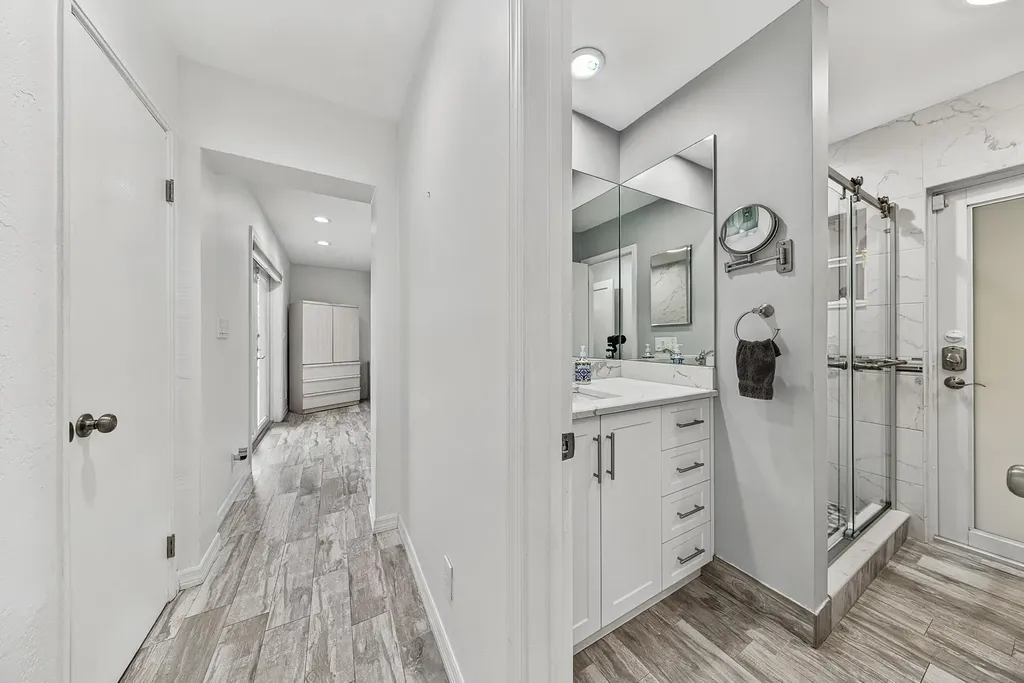 800 SW 19th Street Fort Lauderdale FL 33315