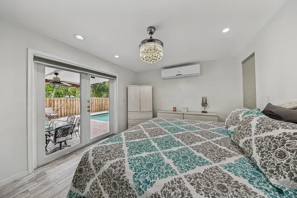 800 SW 19th Street Fort Lauderdale FL 33315