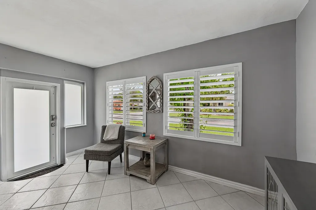 800 SW 19th Street Fort Lauderdale FL 33315
