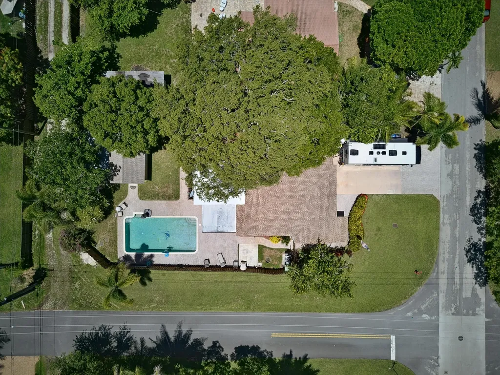 800 SW 19th Street Fort Lauderdale FL 33315