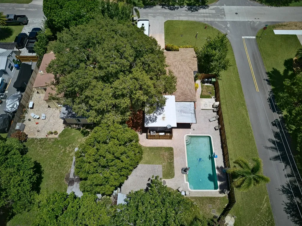 800 SW 19th Street Fort Lauderdale FL 33315