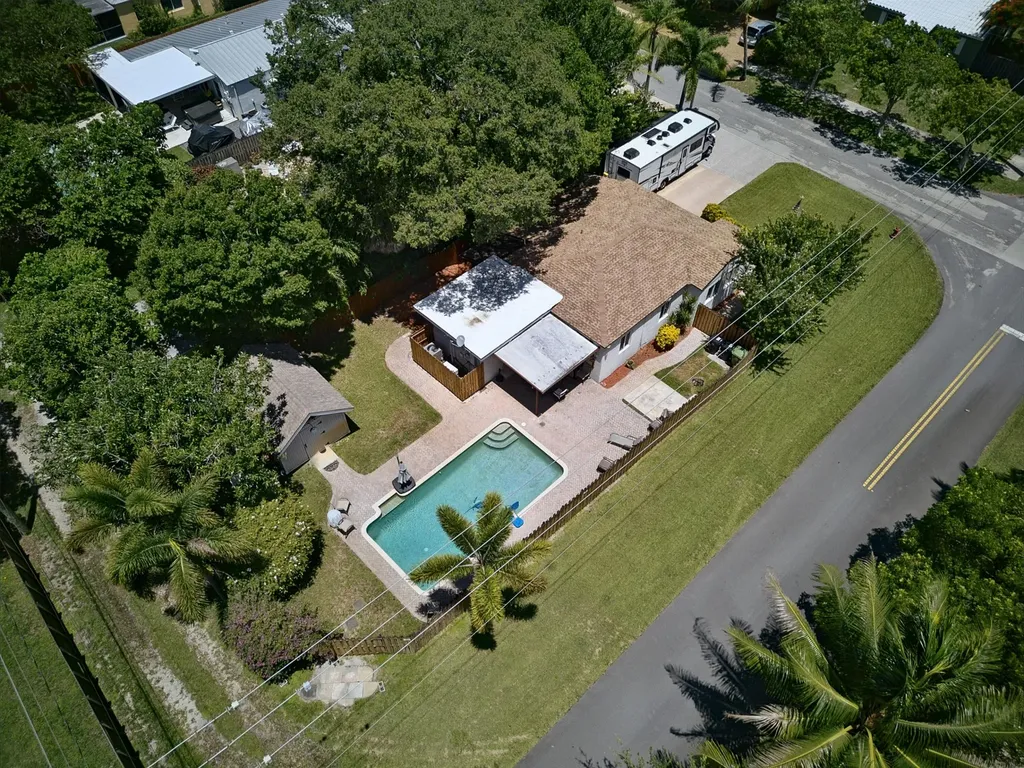 800 SW 19th Street Fort Lauderdale FL 33315