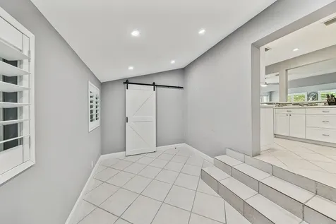 800 SW 19th Street Fort Lauderdale FL 33315