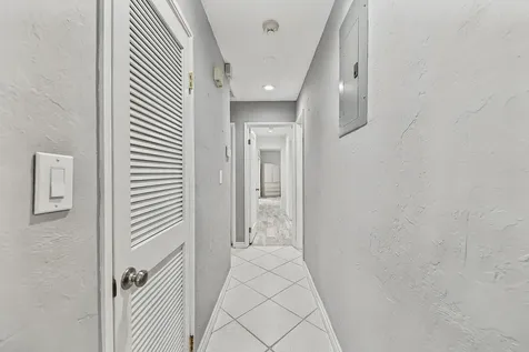 800 SW 19th Street Fort Lauderdale FL 33315