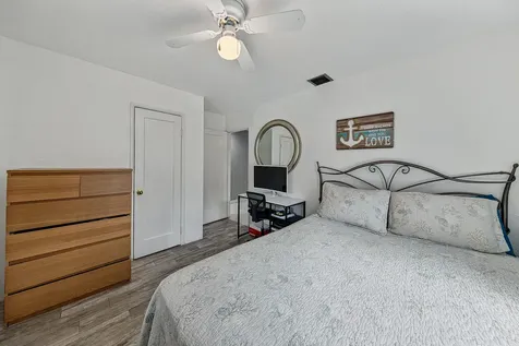 800 SW 19th Street Fort Lauderdale FL 33315