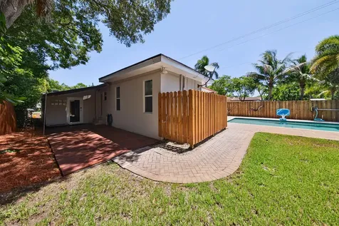 800 SW 19th Street Fort Lauderdale FL 33315