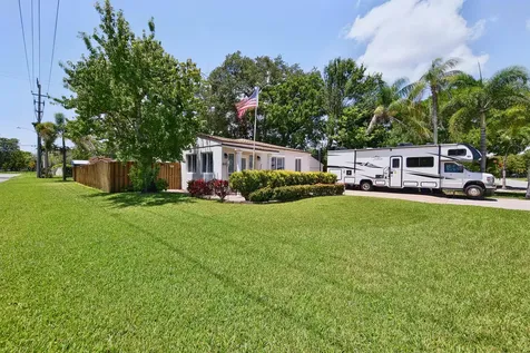 800 SW 19th Street Fort Lauderdale FL 33315