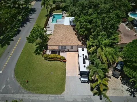 800 SW 19th Street Fort Lauderdale FL 33315