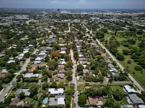 800 SW 19th Street Fort Lauderdale FL 33315