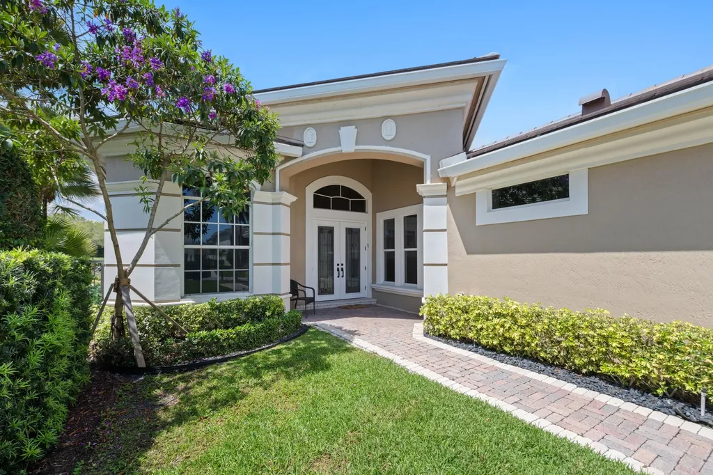 15881 Double Eagle Trail Delray Beach FL 33446