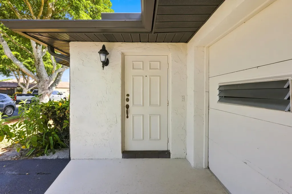 4863 Dovewood Terrace Boynton Beach FL 33436