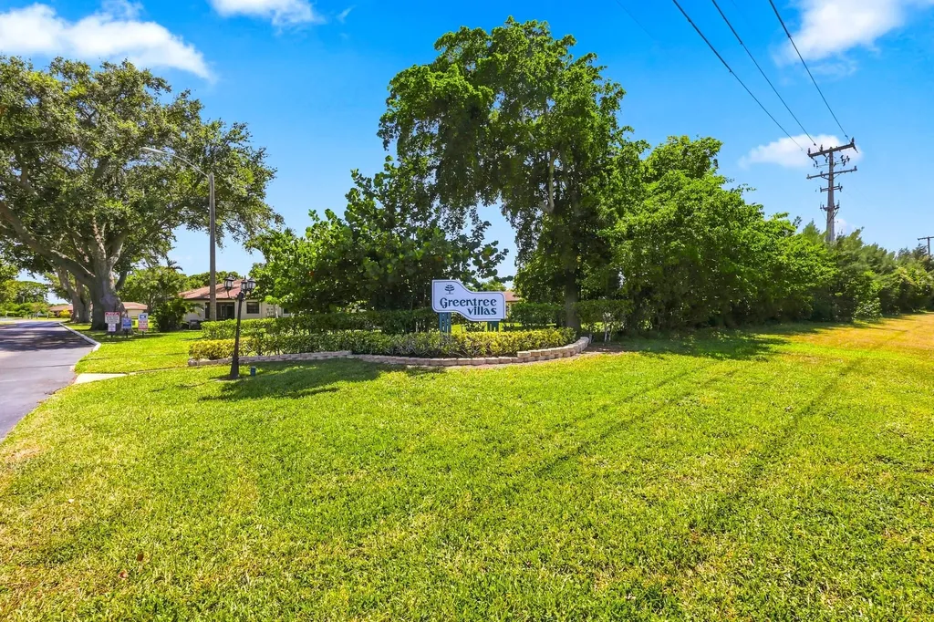 4863 Dovewood Terrace Boynton Beach FL 33436
