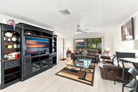 4863 Dovewood Terrace Boynton Beach FL 33436