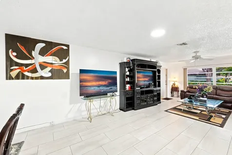 4863 Dovewood Terrace Boynton Beach FL 33436