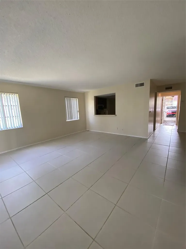 3340 Beau Rivage Drive Pompano Beach FL 33064