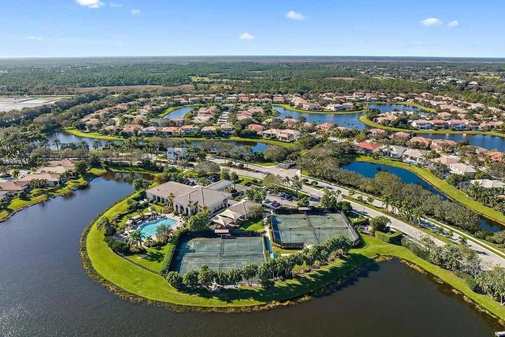 167 Isle Verde Way Palm Beach Gardens FL 33418