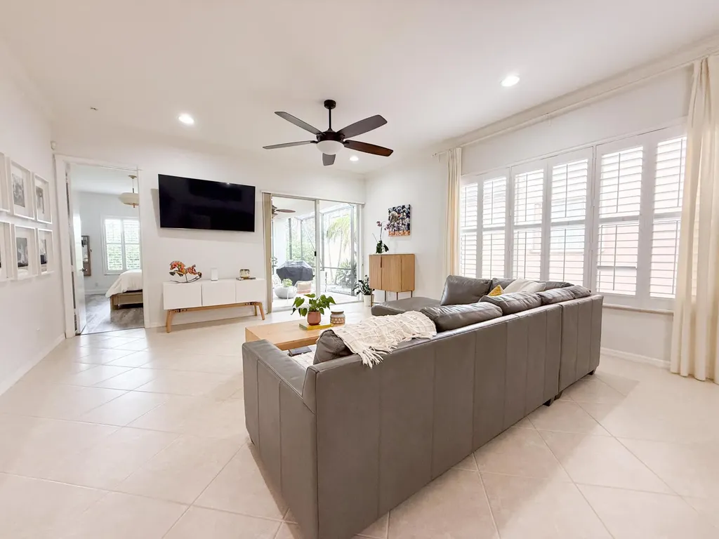 167 Isle Verde Way Palm Beach Gardens FL 33418