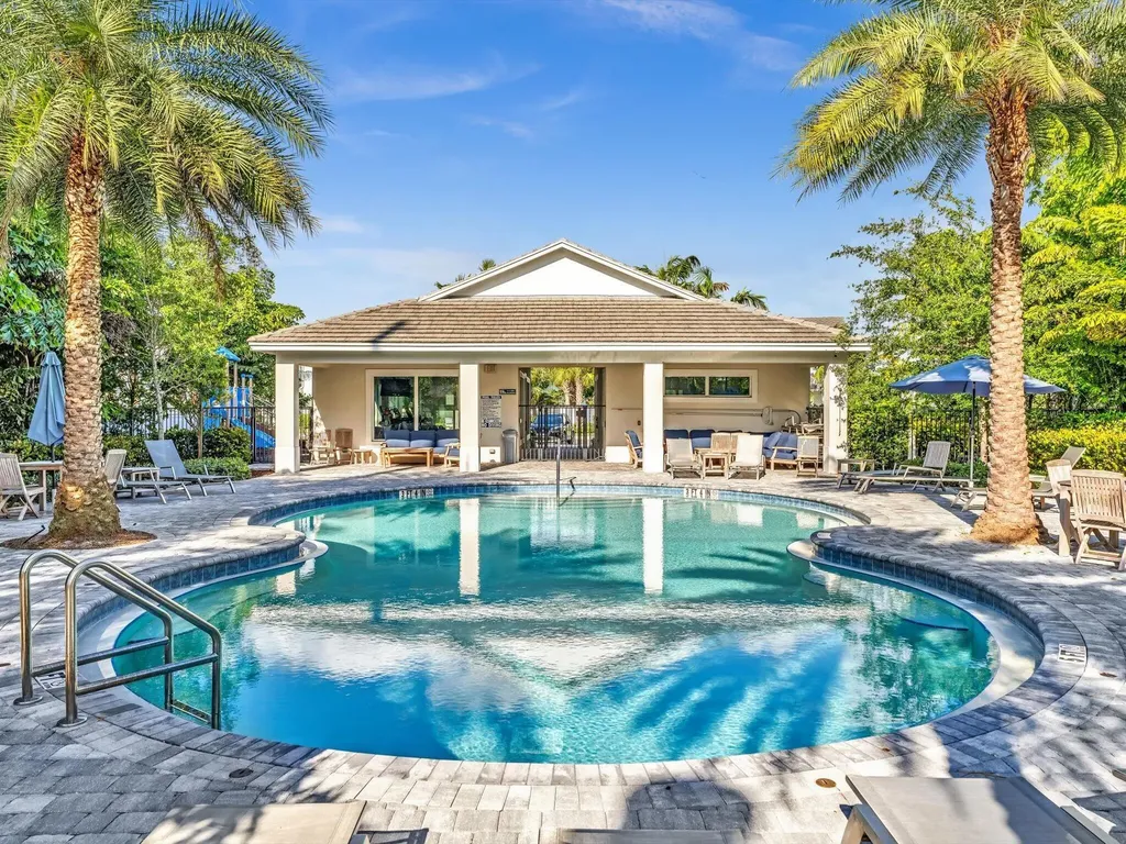 556 Sanderling Circle Deerfield Beach FL 33442