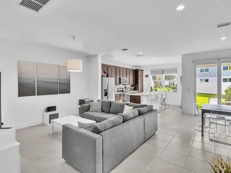 556 Sanderling Circle Deerfield Beach FL 33442