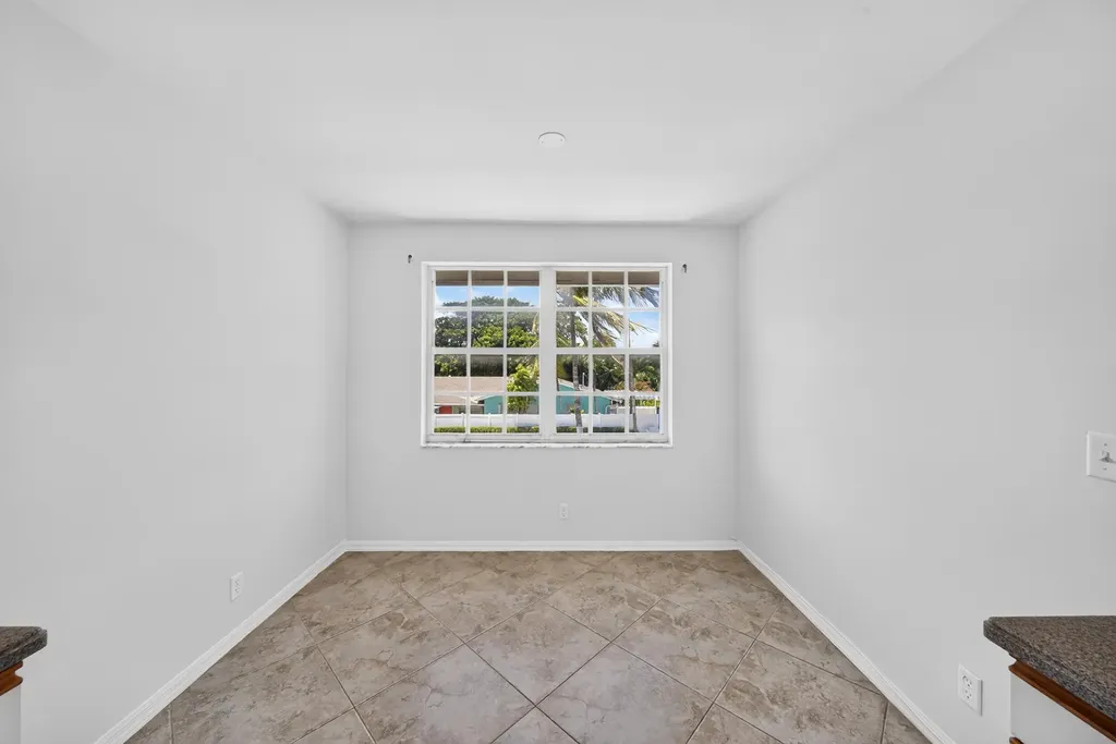 1998 NE 7th Street Deerfield Beach FL 33441