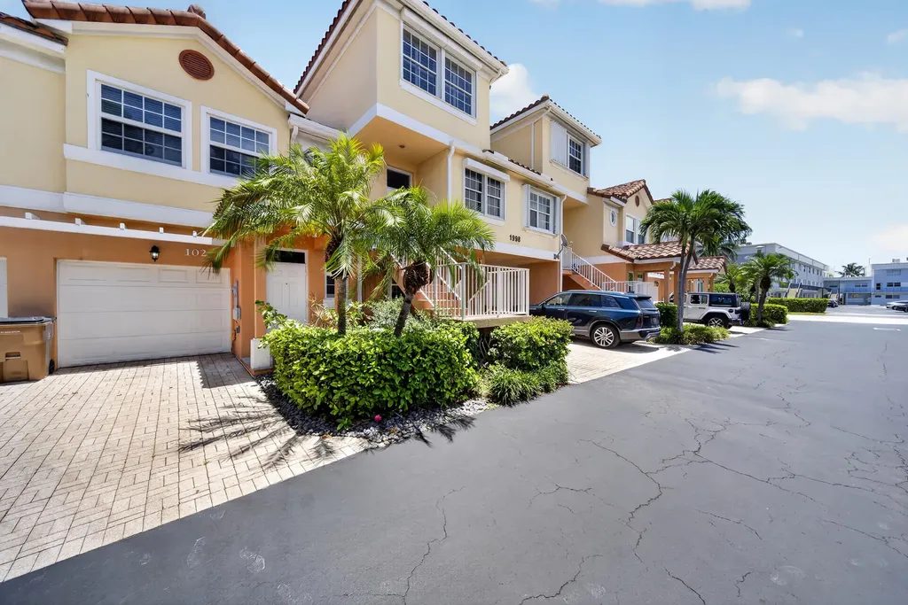 1998 NE 7th Street Deerfield Beach FL 33441