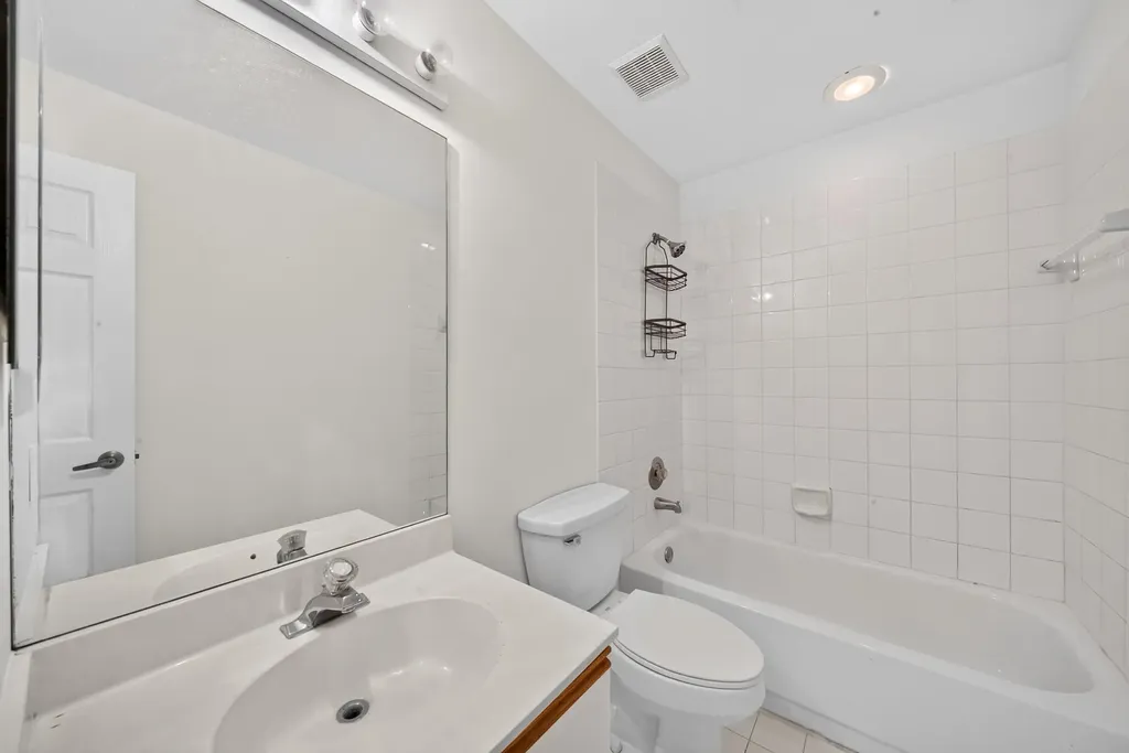 1998 NE 7th Street Deerfield Beach FL 33441