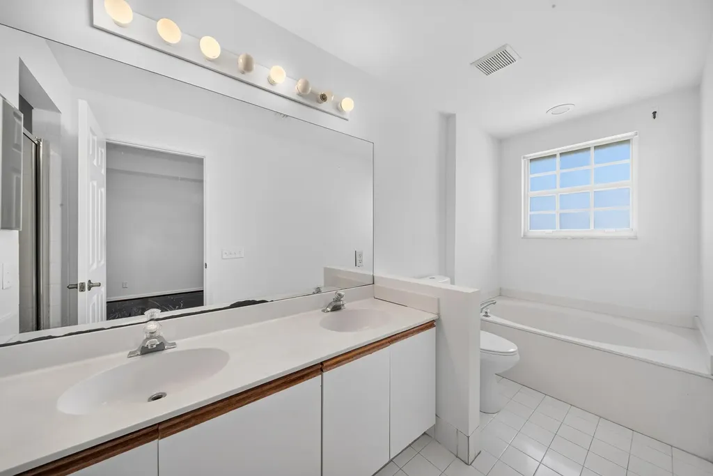 1998 NE 7th Street Deerfield Beach FL 33441