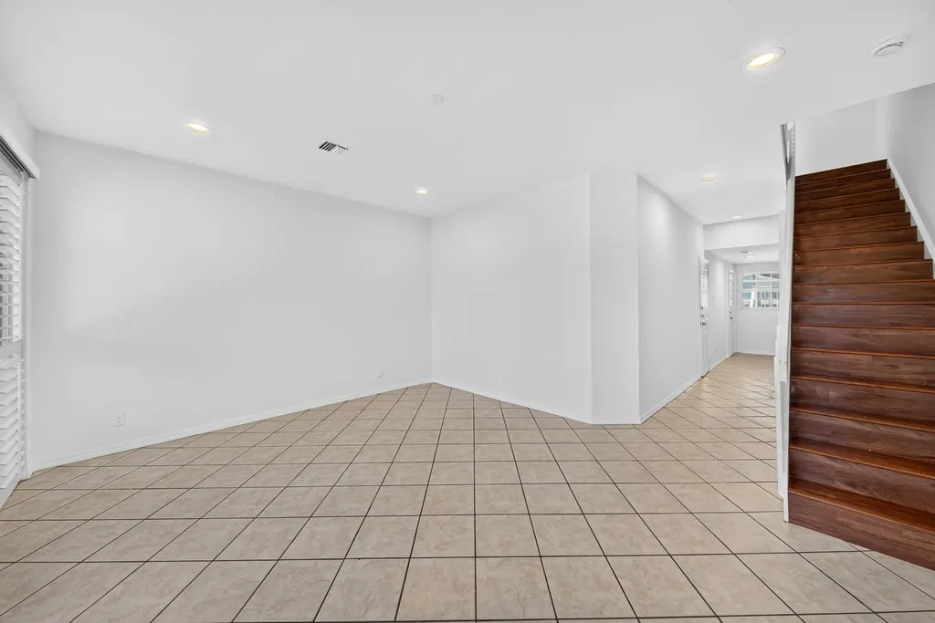 1998 NE 7th Street Deerfield Beach FL 33441