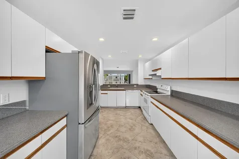 1998 NE 7th Street Deerfield Beach FL 33441