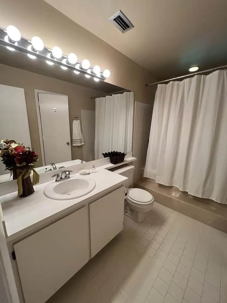 4232 Palm Bay West Palm Beach FL 33406