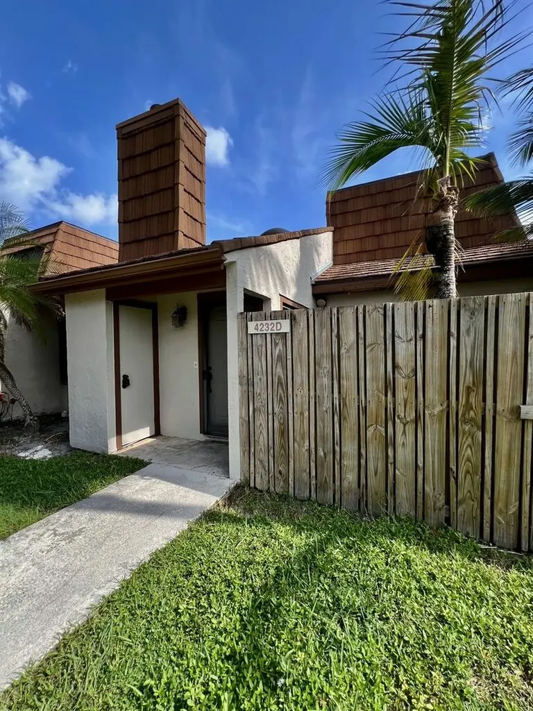 4232 Palm Bay West Palm Beach FL 33406