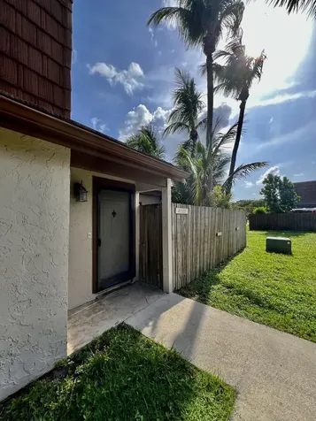 4232 Palm Bay West Palm Beach FL 33406
