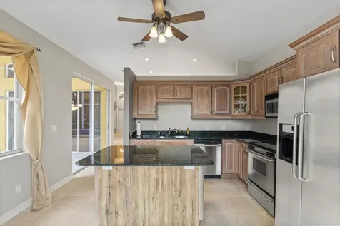 3254 NW 22nd Avenue Oakland Park FL 33309