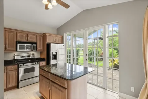 3254 NW 22nd Avenue Oakland Park FL 33309