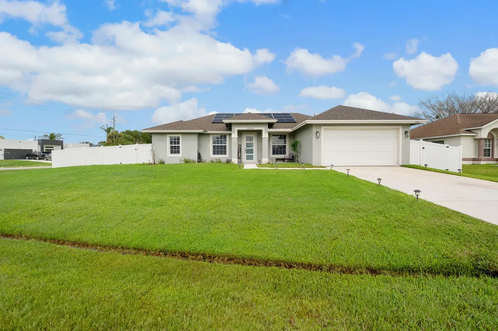 2094 SW Capeador Street Port St Lucie FL 34953