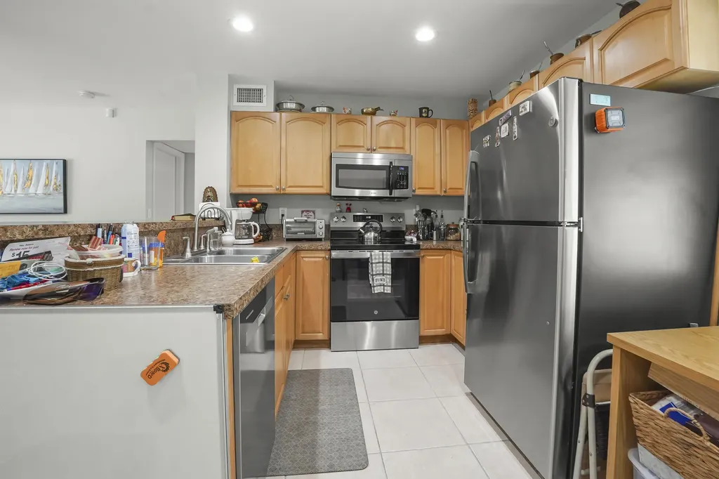 3231 Vassallo Avenue Palm Springs FL 33461
