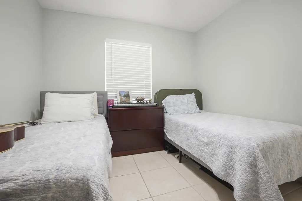 3231 Vassallo Avenue Palm Springs FL 33461