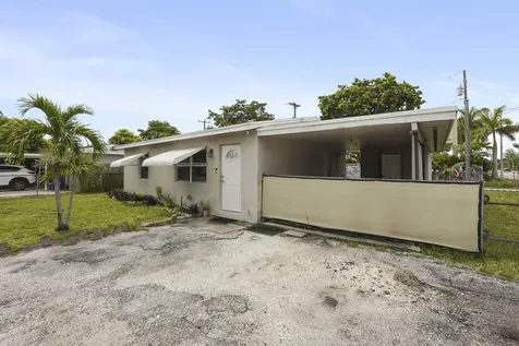 3231 Vassallo Avenue Palm Springs FL 33461