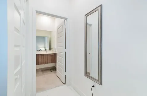 8045 NW 104th Avenue Doral FL 33178