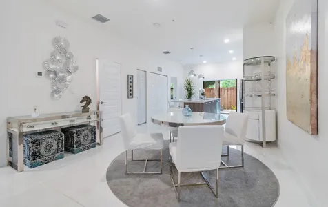 8045 NW 104th Avenue Doral FL 33178