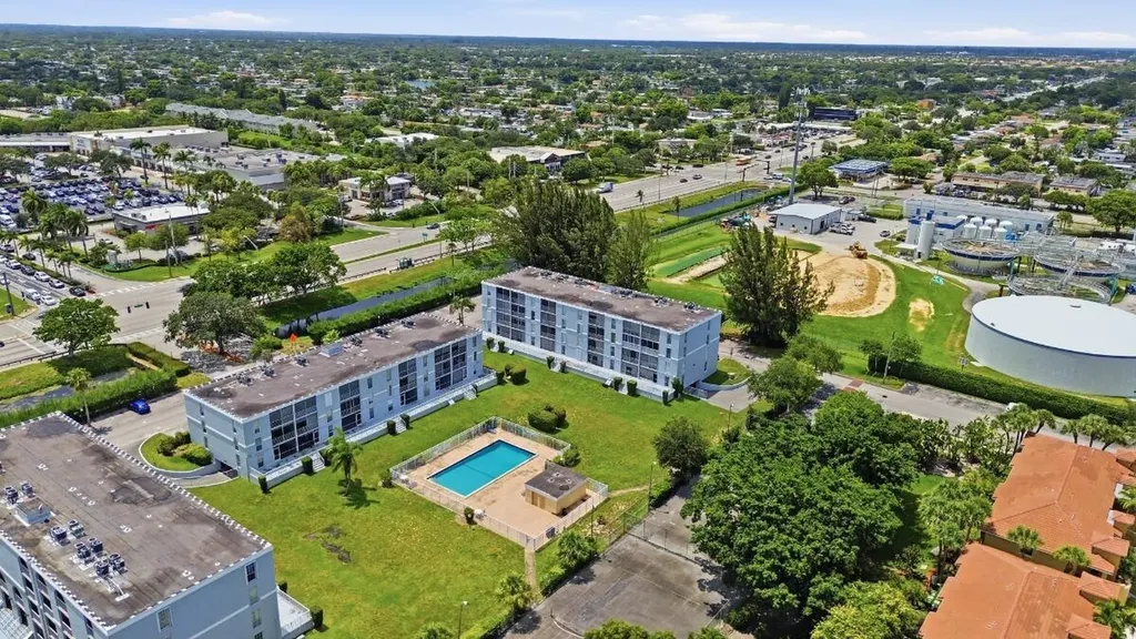 7980 N French Drive Pembroke Pines FL 33024