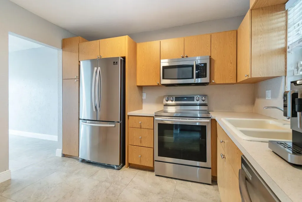 7980 N French Drive Pembroke Pines FL 33024